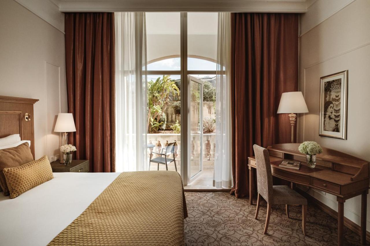 فندق وسبا كورينثيا بالاس 5*