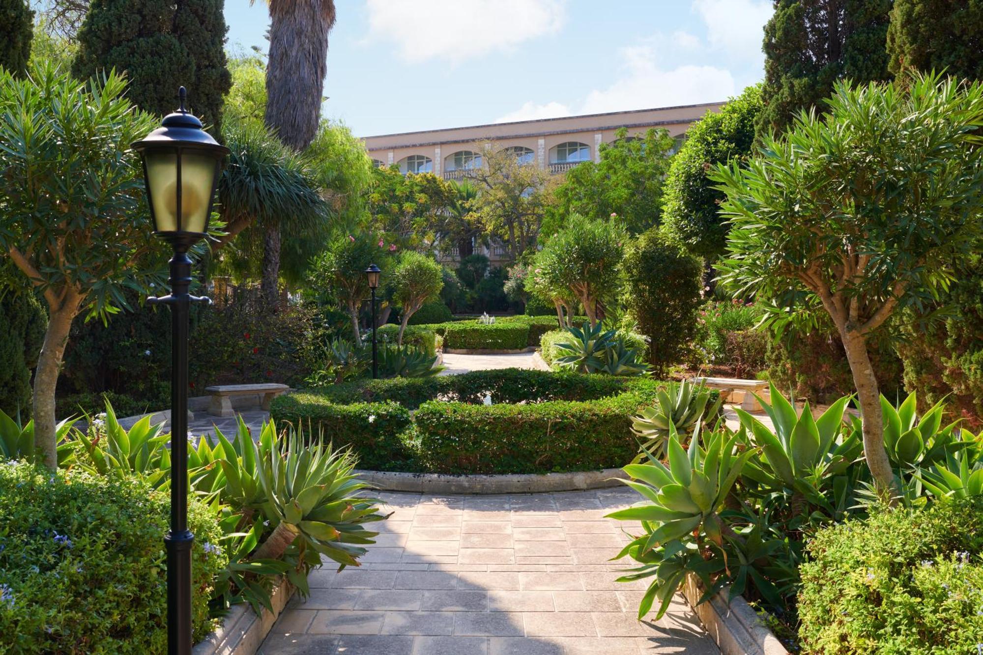 Hotel Corinthia Palace Malta 5*